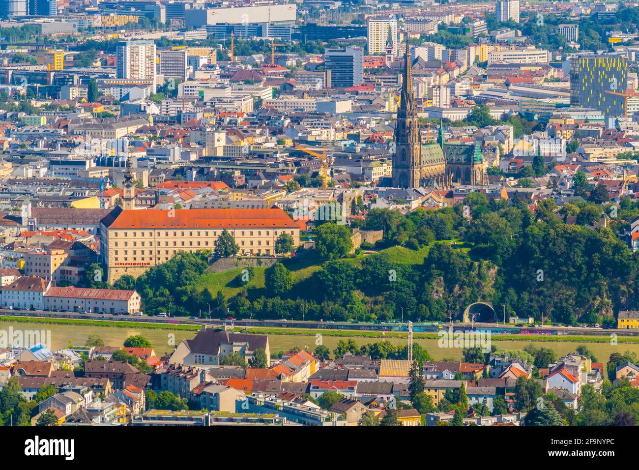 Linz port hi-res stock photography and images - Alamy