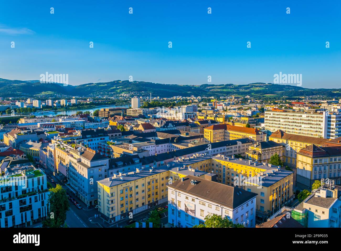 Linz aerial hi-res stock photography and images - Alamy