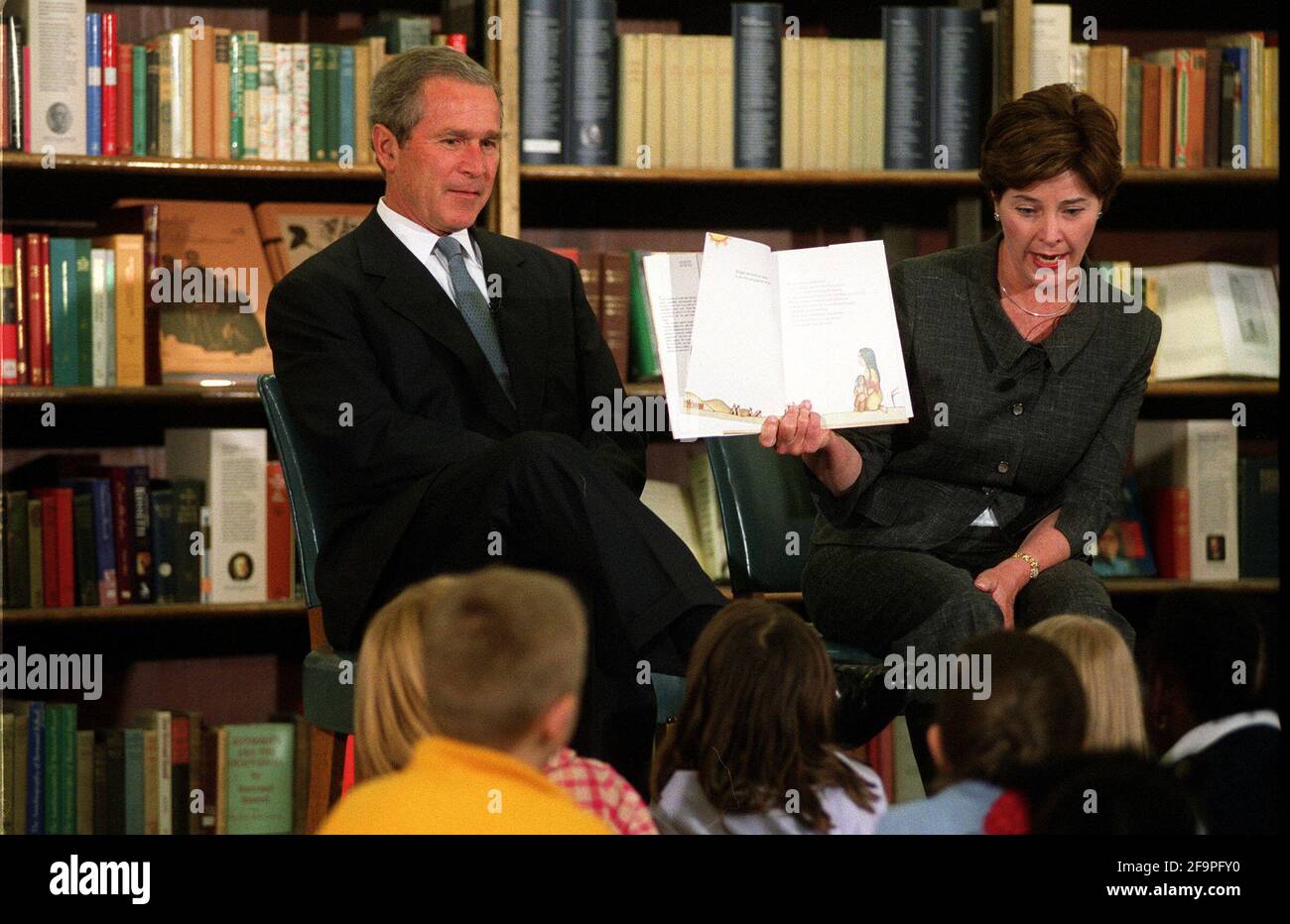 US President Bush and first lady Laura talk to children during a visit to the British Museum in central London, Thursday July 19, 2001.  The President is on a brief visit toBritain on his way to a G8 summit in Italy/  Tom Pilston Stock Photo