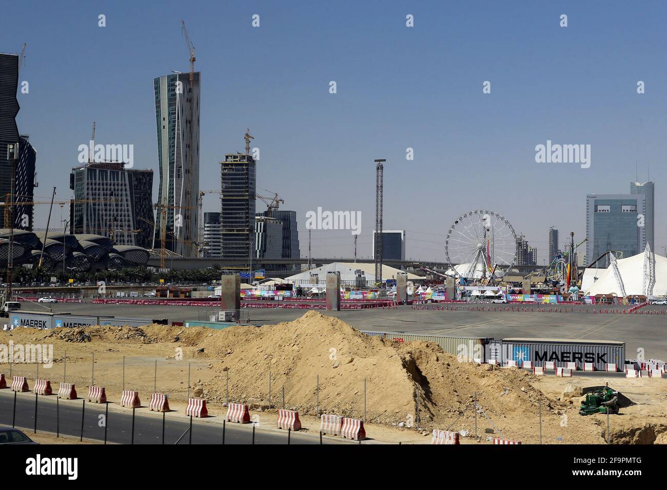 26.02.2020, Riad, , Saudi Arabia - City view. 00S200226D295CAROEX.JPG [MODEL RELEASE: NO, PROPERTY RELEASE: NO (c) caro images / Sorge, http://www.car Stock Photo