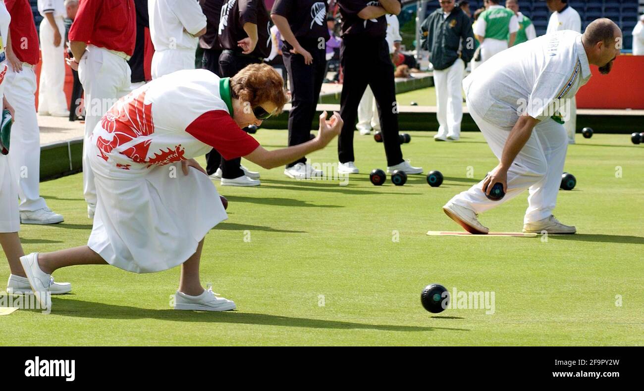 COMMONWEALTH GAMES IN MANCHESTER 26/7/2002 LAWN BOWLS BLIND PLAYERS