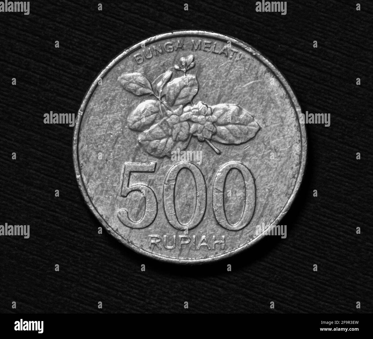 Photo coins Indonesia, 500 Rupiah, 2003 Stock Photo - Alamy