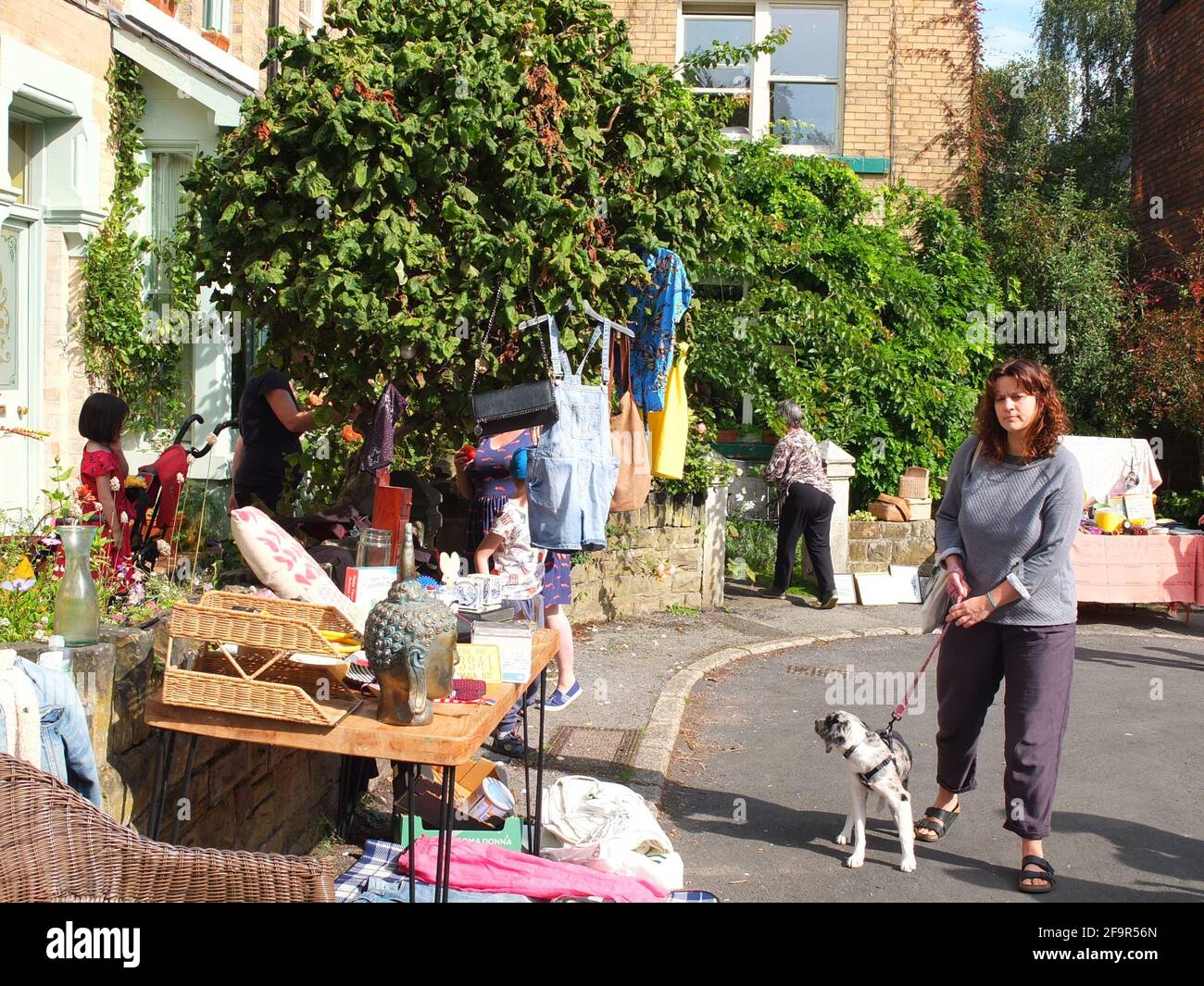 Nether edge yard sale trail hires stock photography and images Alamy