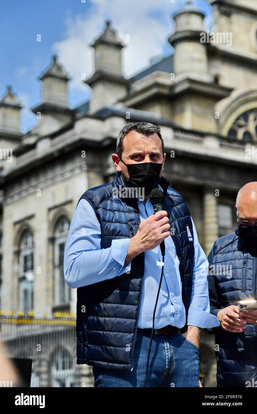 General secretary of Alliance union Fabien Vanhemelryck speaks outside  Paris' historical courthouse in central Paris on April 20, 2021, during a  demonstration called by French National Police Union Alliance PN to protest