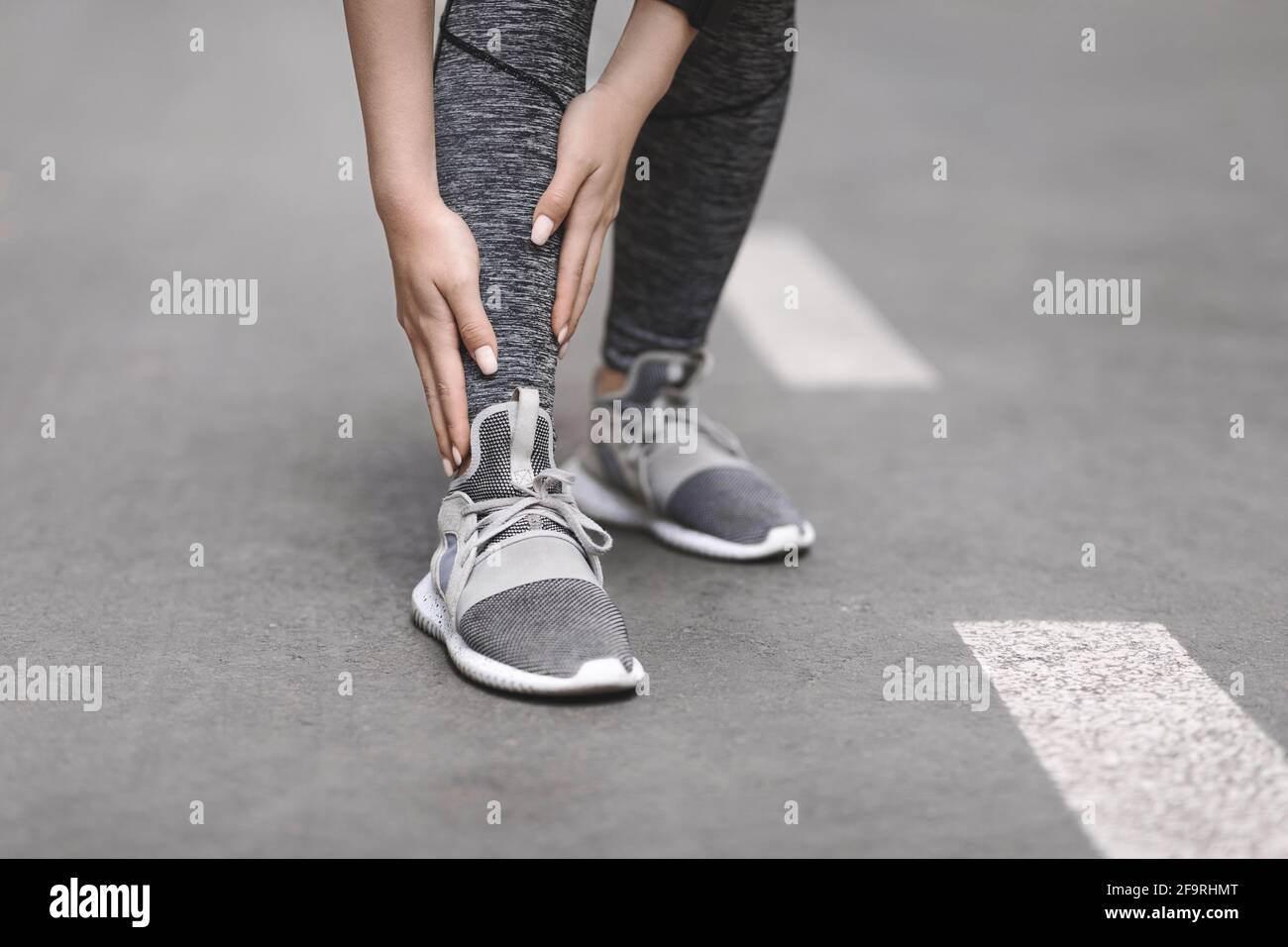 Leg splints hires stock photography and images Alamy