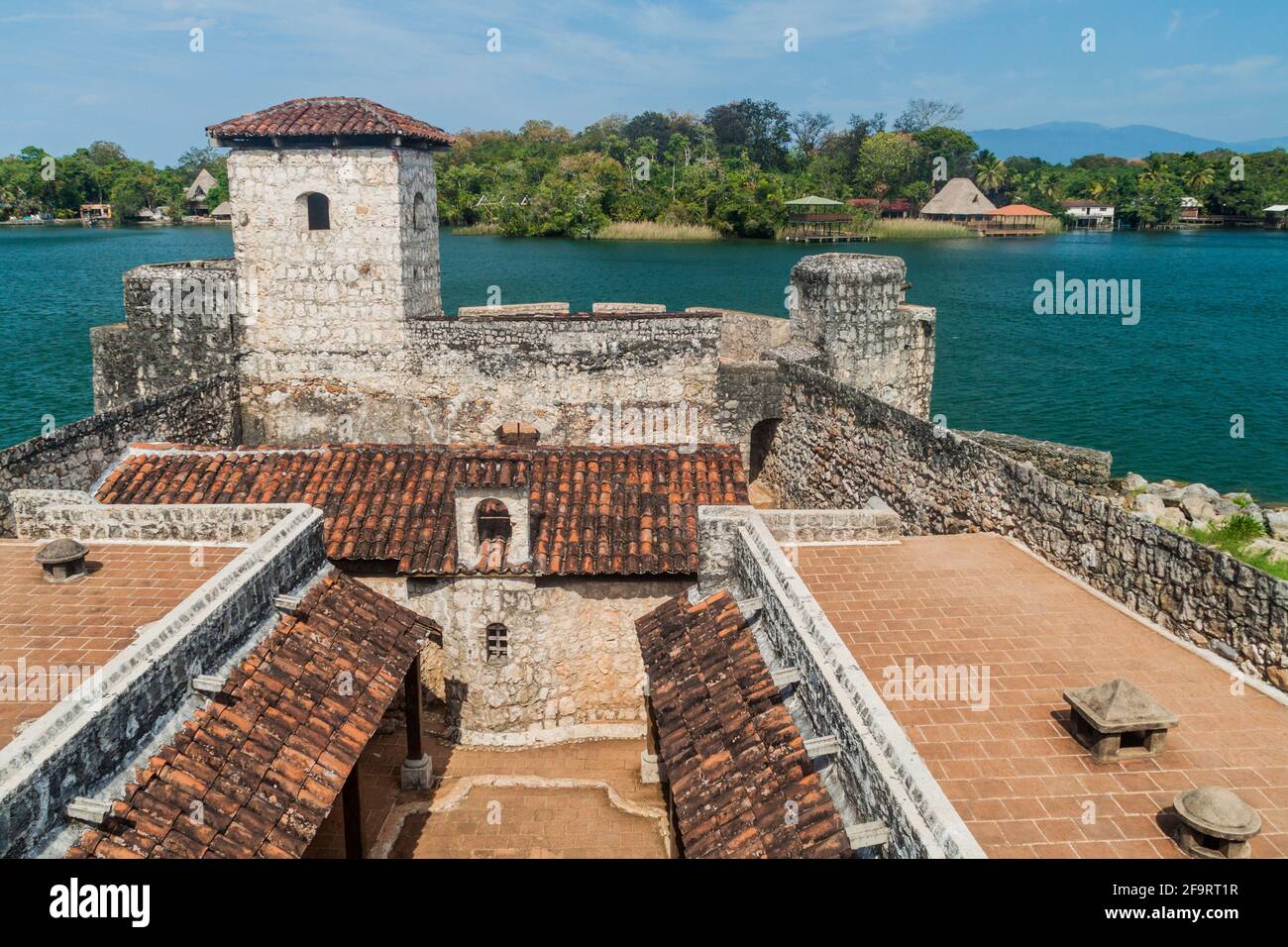 Castillo de San Felipe, Spanish colonial fort at the entrance to Lake Izabal in eastern Guatemala Stock Photo