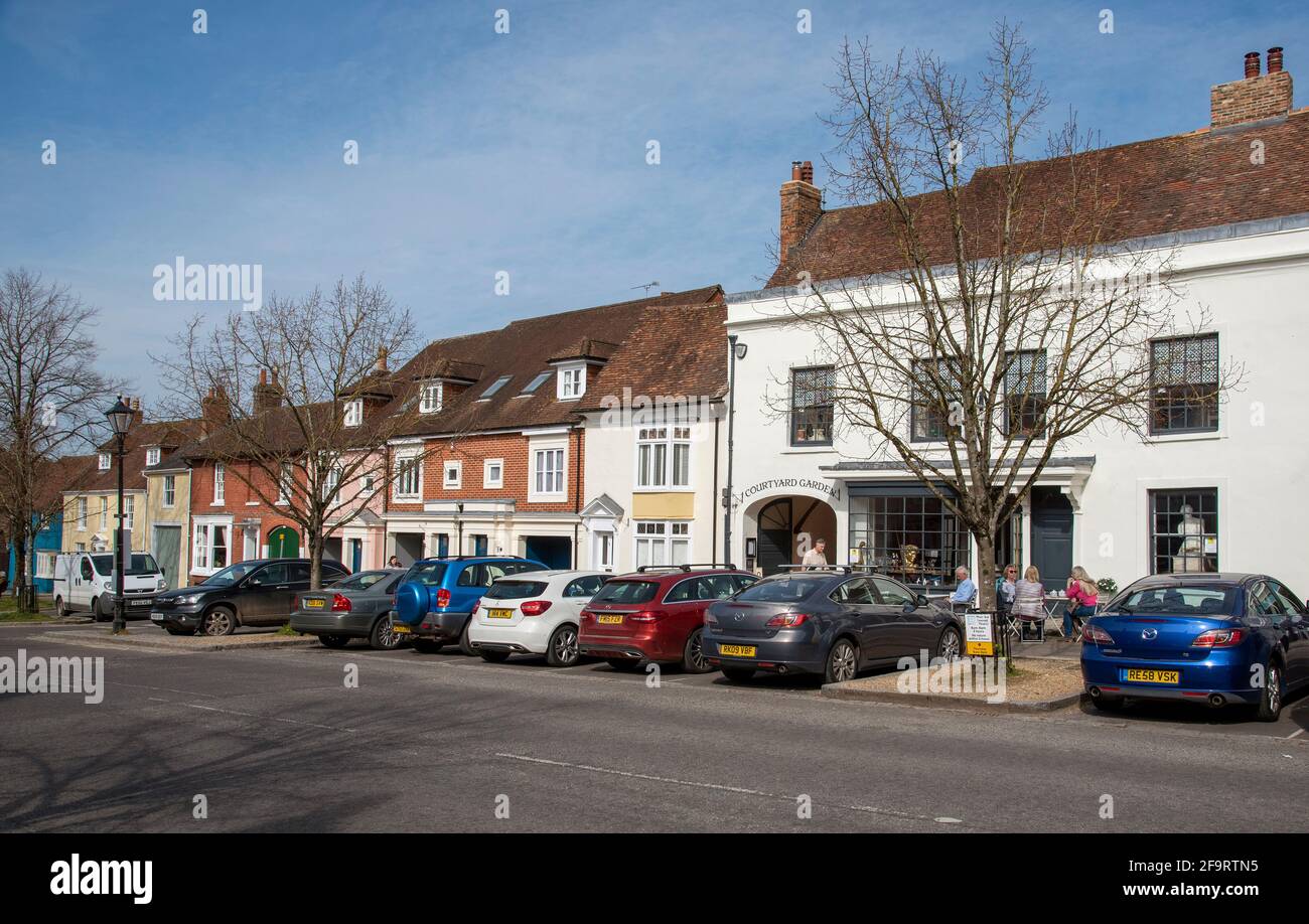 Alresford, Hampshire, England, UK. 2021. Alresford, Broad Street in