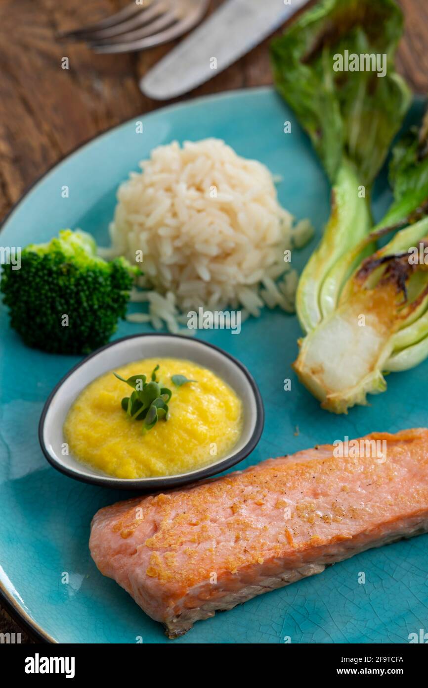 grilled salmon with broccoli and rice Stock Photo Alamy