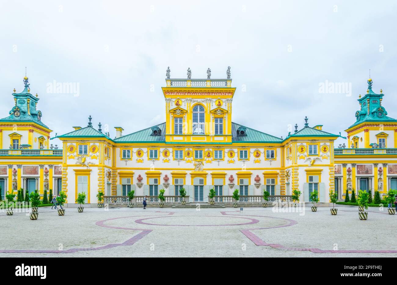 Warsaw poland view palace hi-res stock photography and images - Alamy