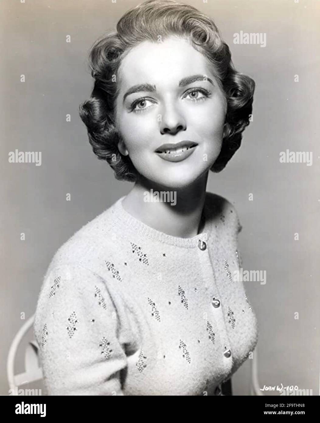 JOAN WELDON (1930-2021) American film actress in 1954 Stock Photo