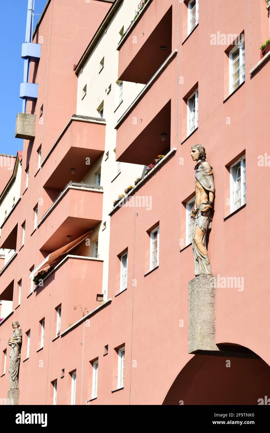 VIENNA, AUSTRIA - SEPTEMBER 13, 2018: Karl-Marx-Hof, a long residential building in the 19th district (Döbling) of Vienna. Built between 1927-1930. Stock Photo