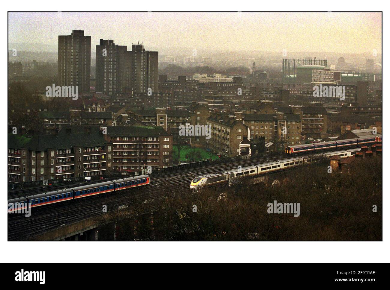 The Eurostar close to  Waterloo station, London. pic David Sandison 9/3/2001 Stock Photo