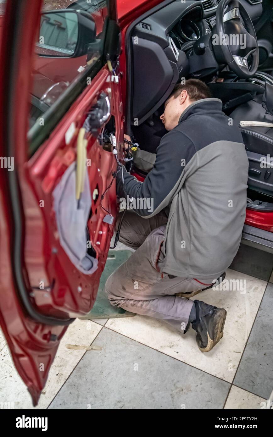 Knock knees hires stock photography and images Alamy