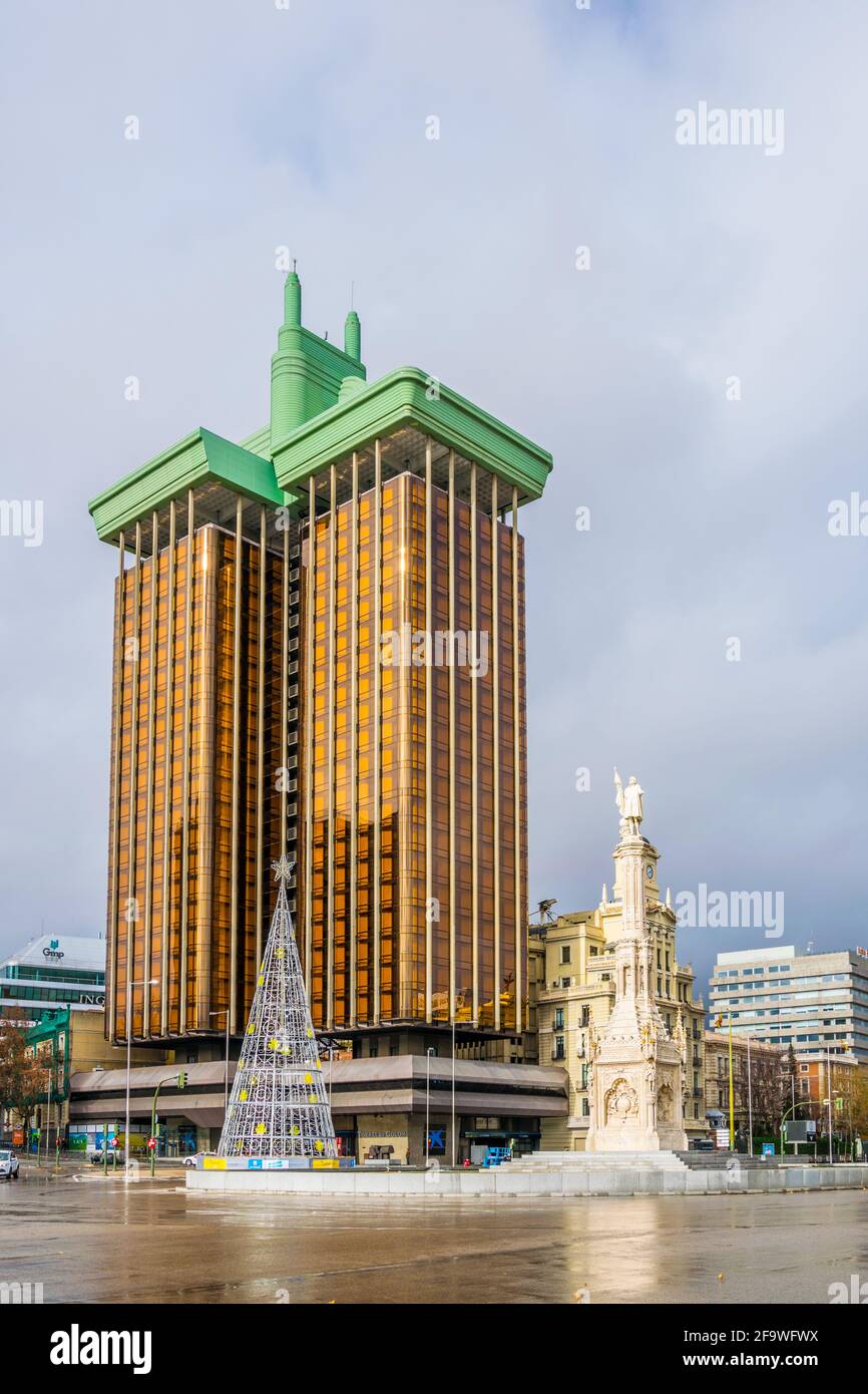 The torres de colon building in the plaza de colon hi-res stock ...