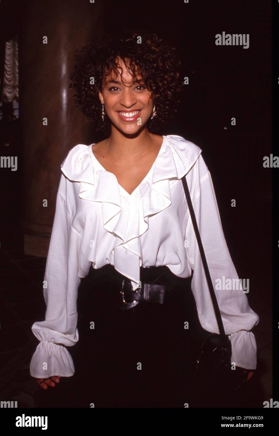 Karyn Parsons 1990 Credit: Ralph Dominguez/MediaPunch Stock Photo - Alamy