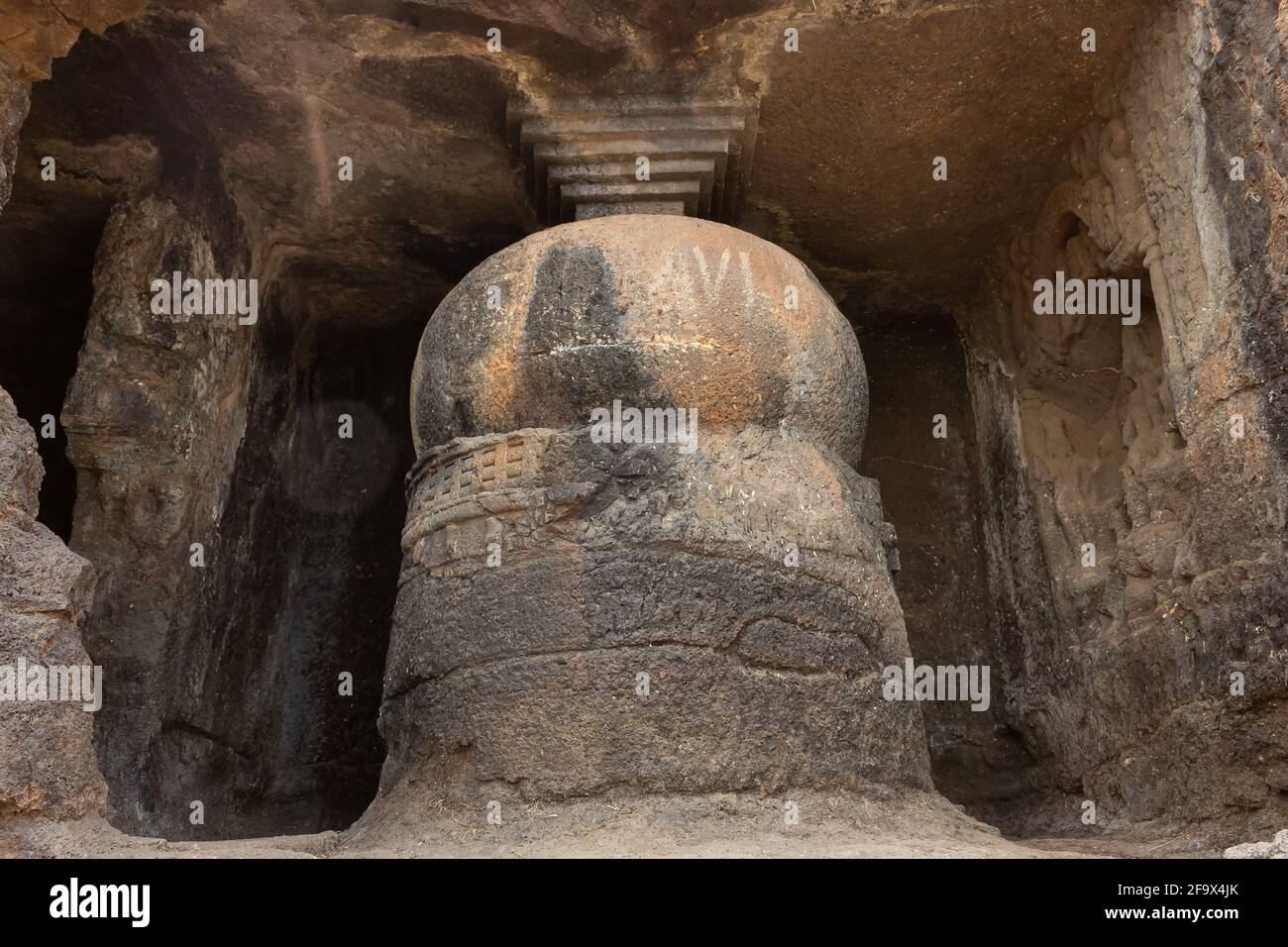 Buddhist stupa, Gandharpale Buddhist caves. Group of 30 Buddhist caves, 105 km south of Mumbai, near Mahad, Maharashtra, India Stock Photo