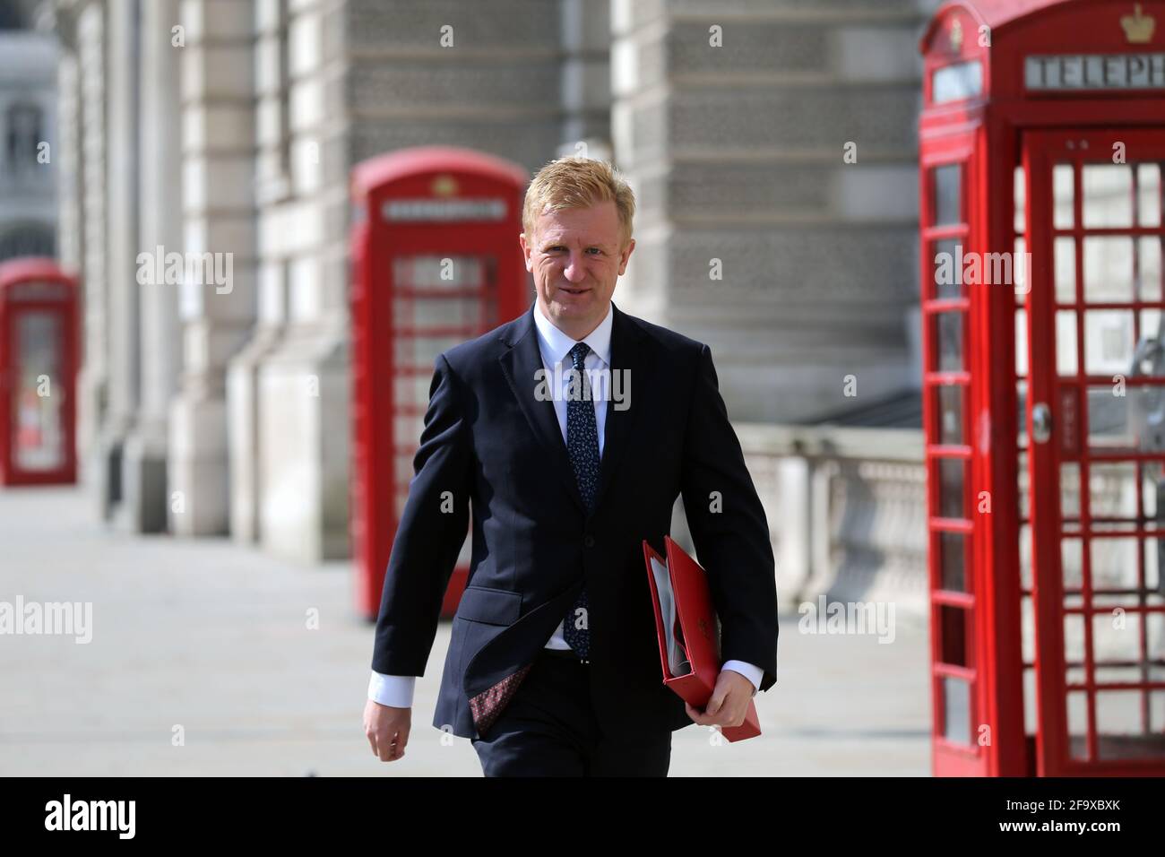 London, England, UK. 21st Apr, 2021. Secretary of State for Digital, Culture, Media and Sport OLIVER DOWDEN is seen departing his office in Whitehall ahead of meeting PM Boris Johnson at 10 Downing Street. Credit: Tayfun Salci/ZUMA Wire/Alamy Live News Stock Photo