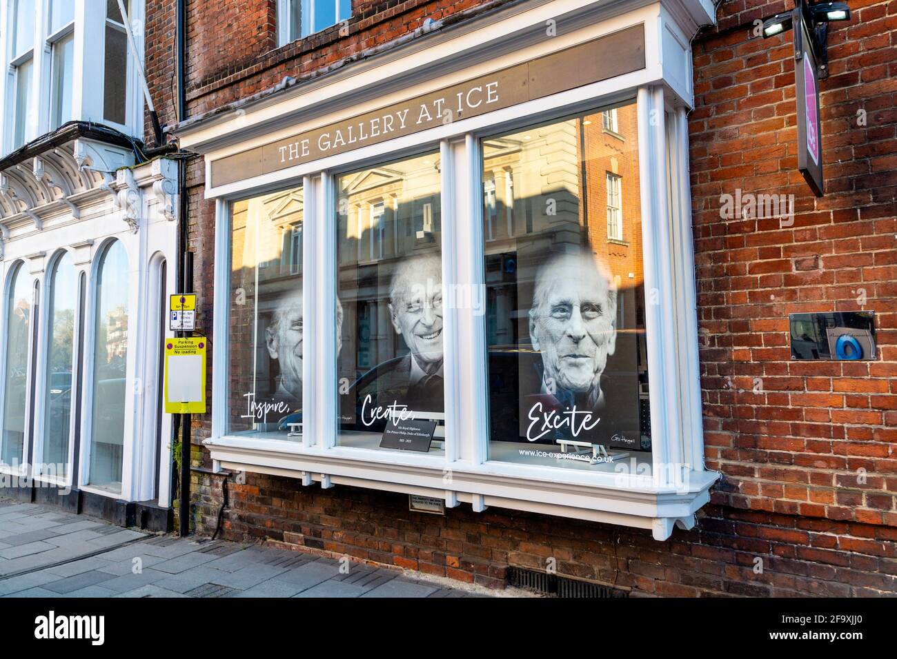 18 April 2021, Windsor, UK - Pictures of Prince Philip, Duke of Edinburgh, displayed in The Gallery at Ice window after his death on the 9th April Stock Photo