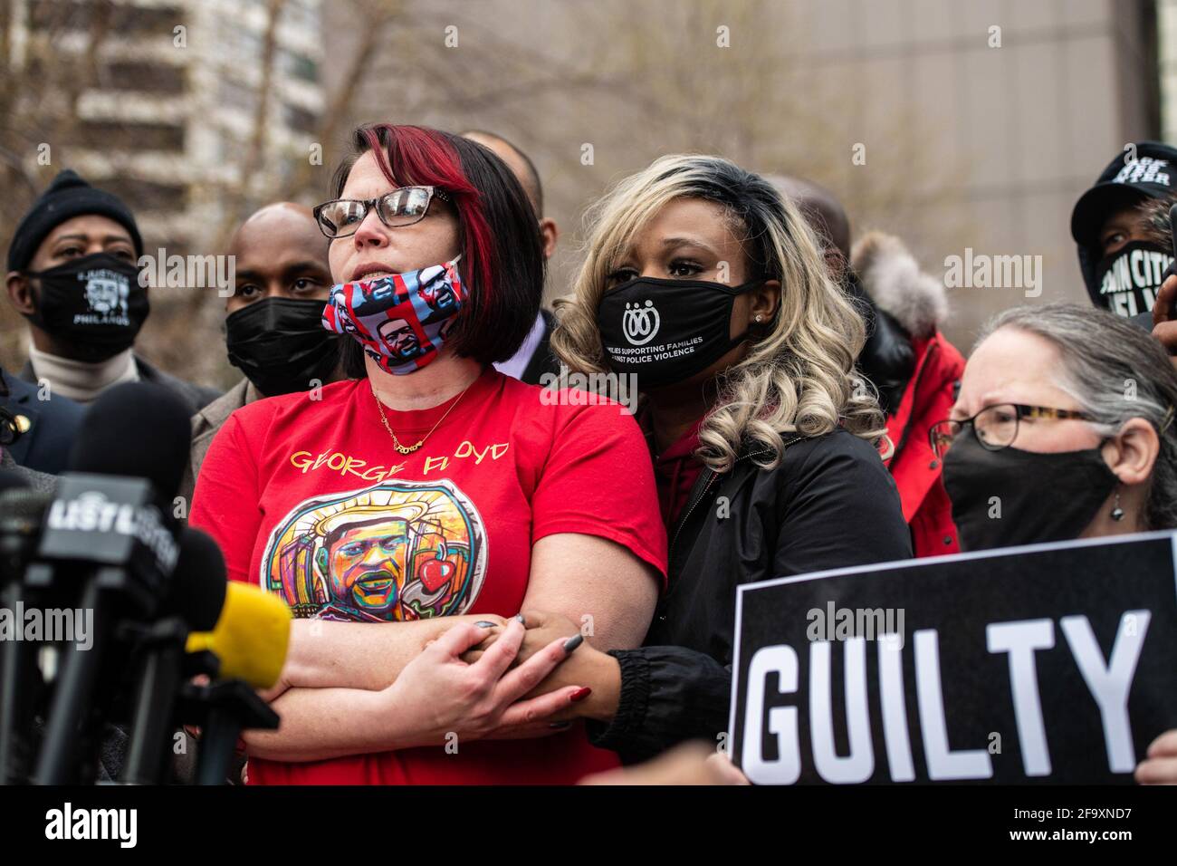 George Floyd's girlfriend, Courtney Ross is comforted by Toshira ...