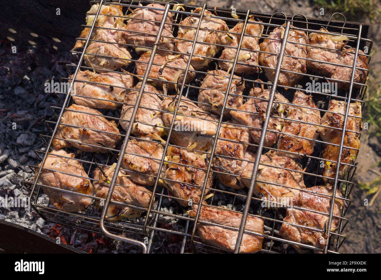 Red hot carbons hi-res stock photography and images - Alamy