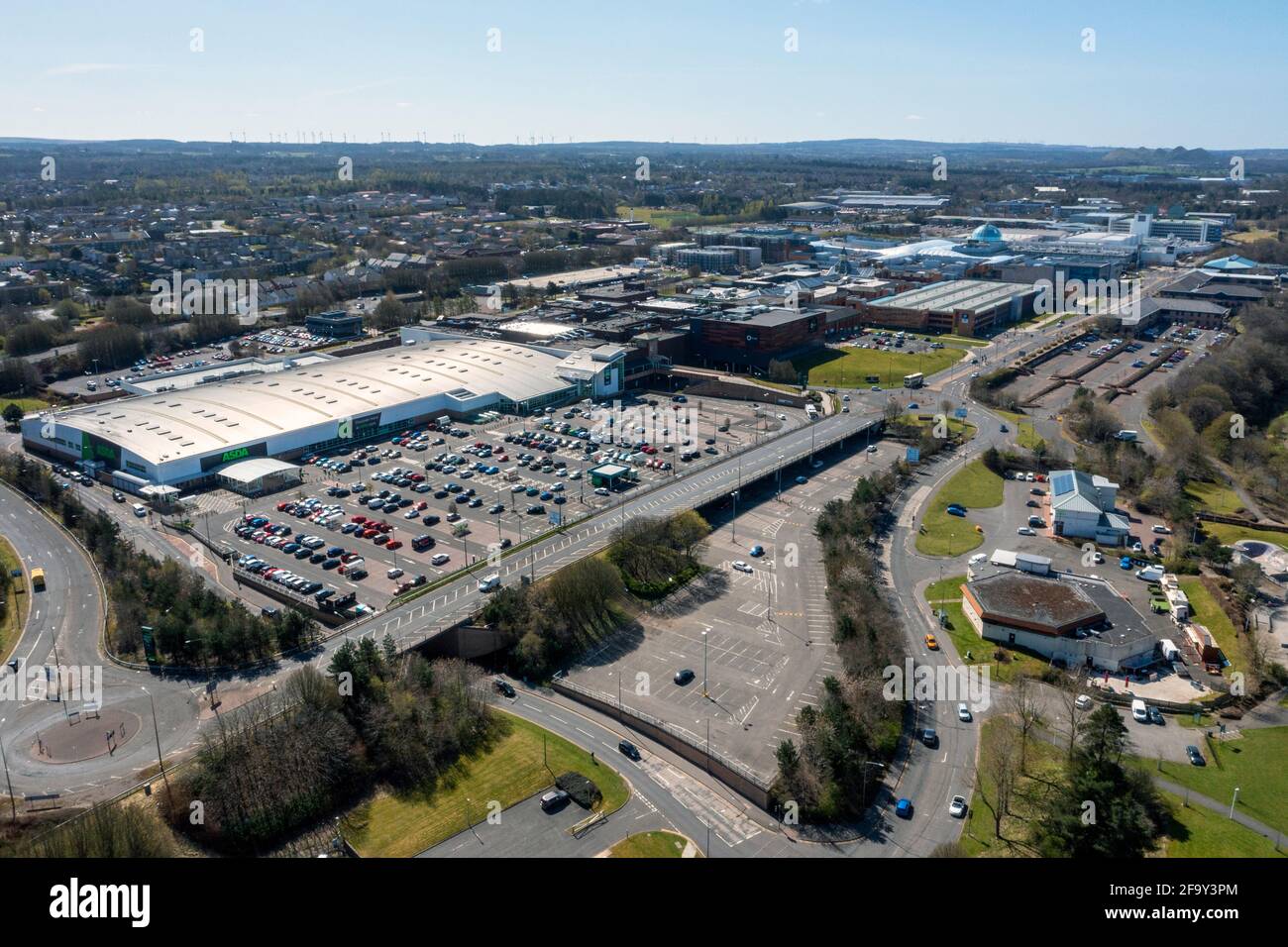 Livingston civic centre scotland hi-res stock photography and images ...