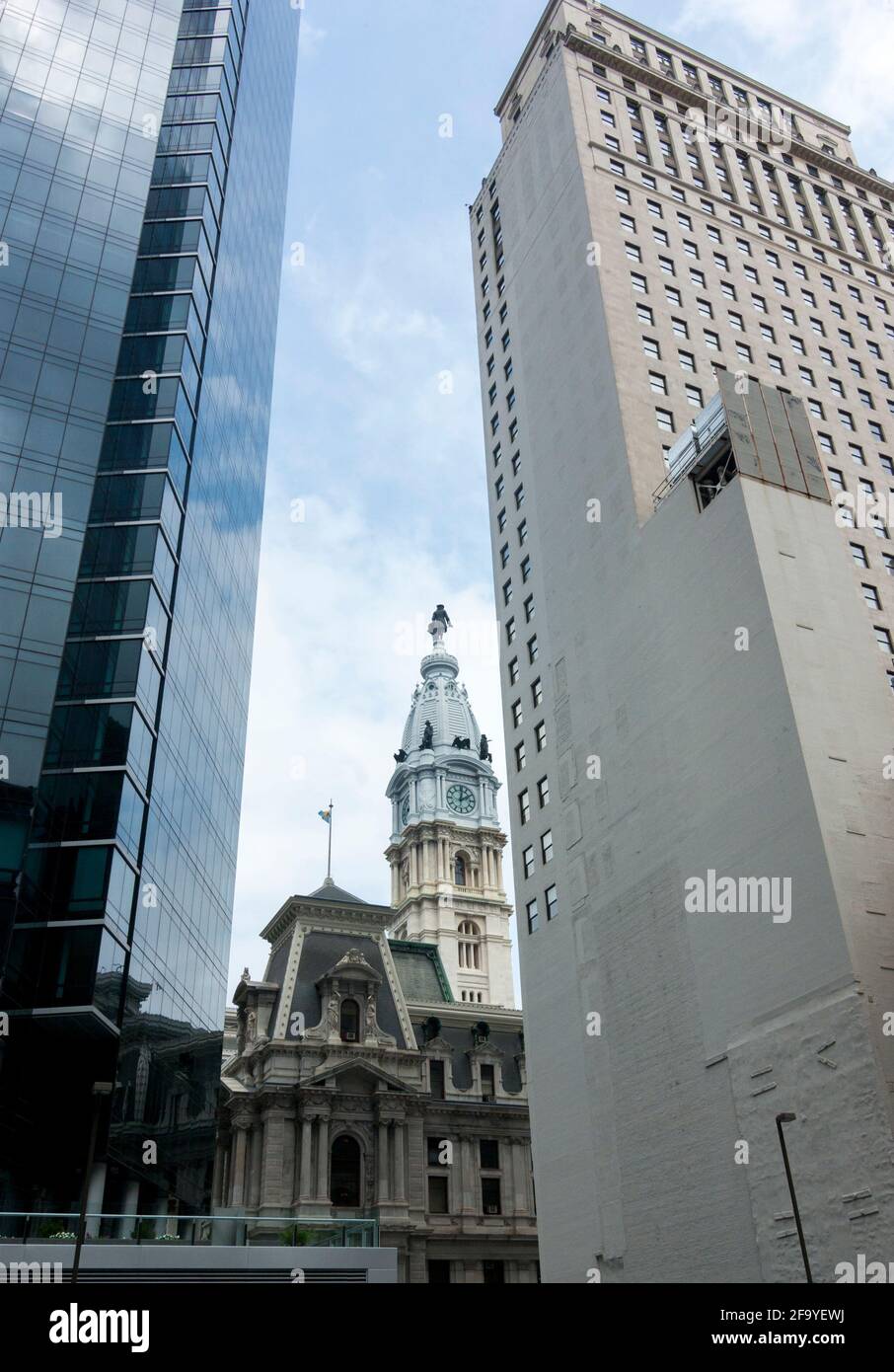 City Hall, Penn Square, Philadelphia, USA. Once the world's tallest building, it is now dwarfed by modern skyscrapers. Stock Photo