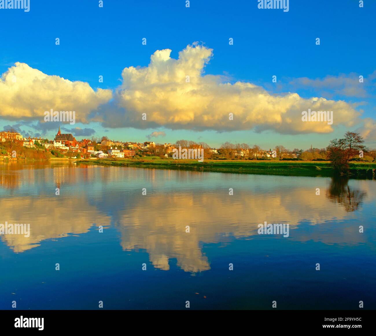 Cheshire Rivers UK, England, Cheshire, Chester, river Dee reflection Stock Photo - Alamy