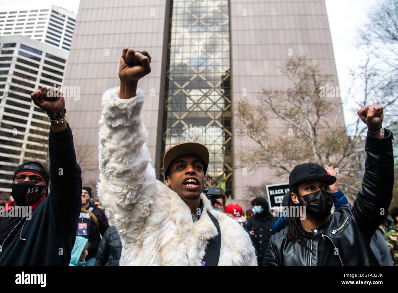 Minneapolis, United States. 20th Apr, 2021. People react to the Derek Chauvin Trial Verdict outside the Hennepin County Courthouse on April 20, 2021 in Minneapolis, Minnesota. Photo: Chris Tuite/imageSPACE/Sipa USA Credit: Sipa USA/Alamy Live News Stock Photo