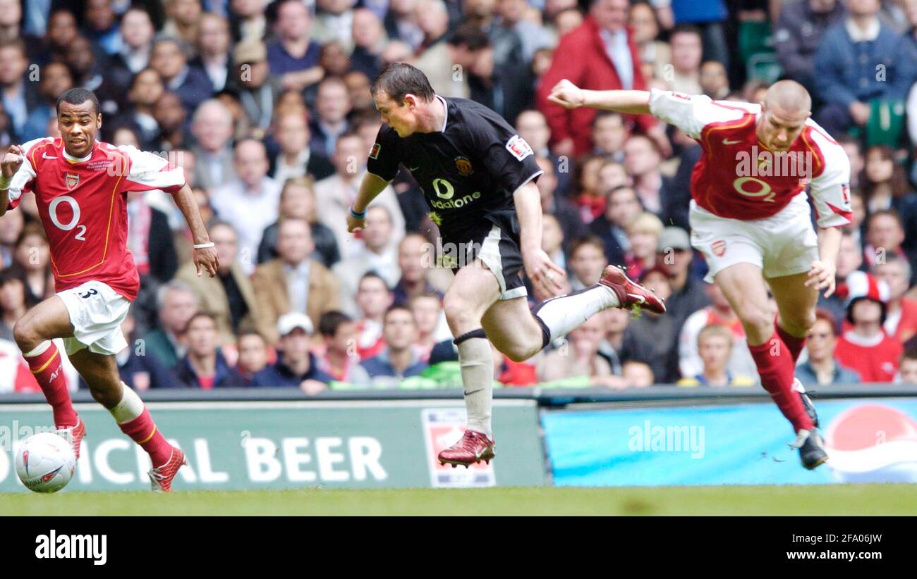 2005 fa cup final hi-res stock photography and images - Alamy