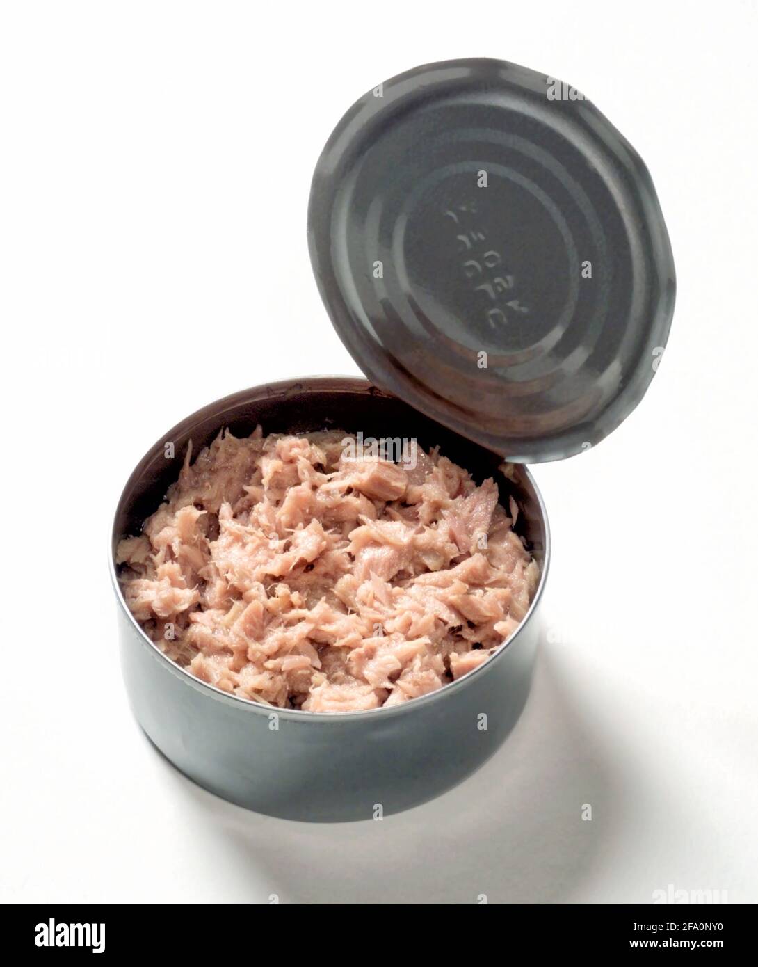 Open tin pink tuna fish hi-res stock photography and images - Alamy