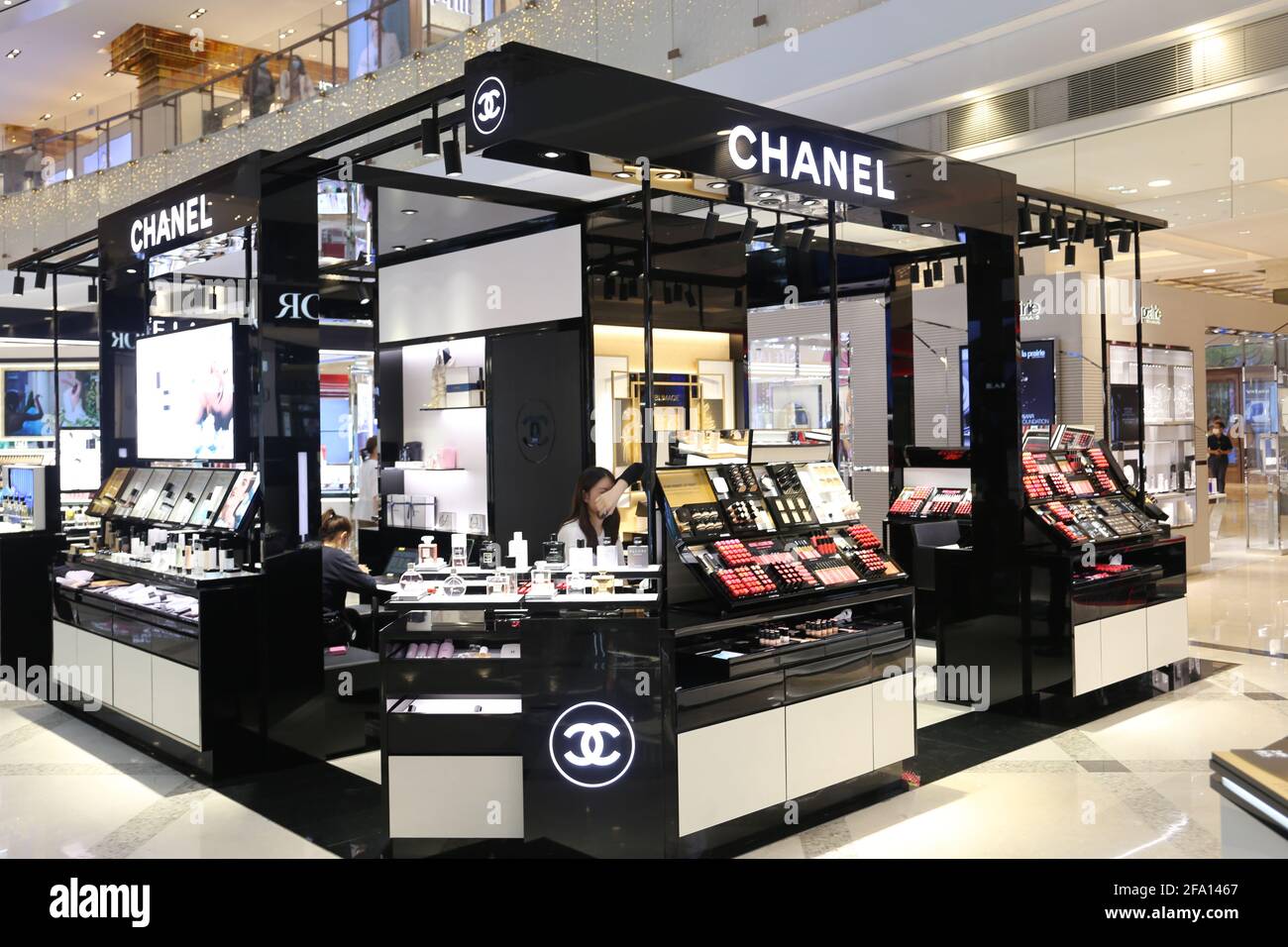 Chanel Loses Logo Lawsuit Against Huawei, Internet Rejoices — RADII