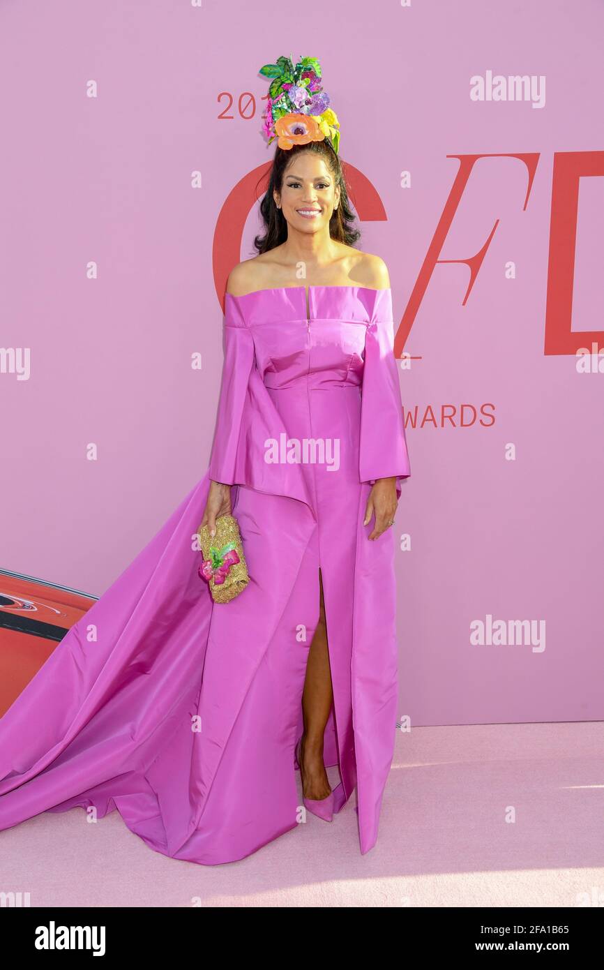 2016 CFDA AWARDS RED CARPET Stock Photo Alamy