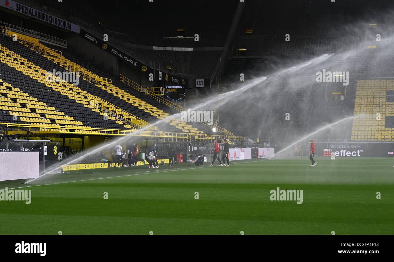 v. l. Übersicht vor dem Spiel Fussball, Herren, Saison 2020/2021, 1. Bundesliga (30. Spieltag), Borussia Dortmund - 1. FC Union Berlin, 21.04. 2021, Stock Photo