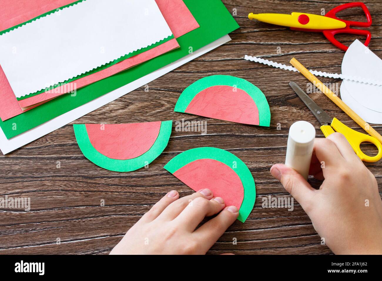 Kyiv, Ukraine - DECEMBER 29: Kid`s Paper Craft Minecraft Mobes. Creative  DIY Concept Editorial Stock Image - Image of figure, nature: 267800374