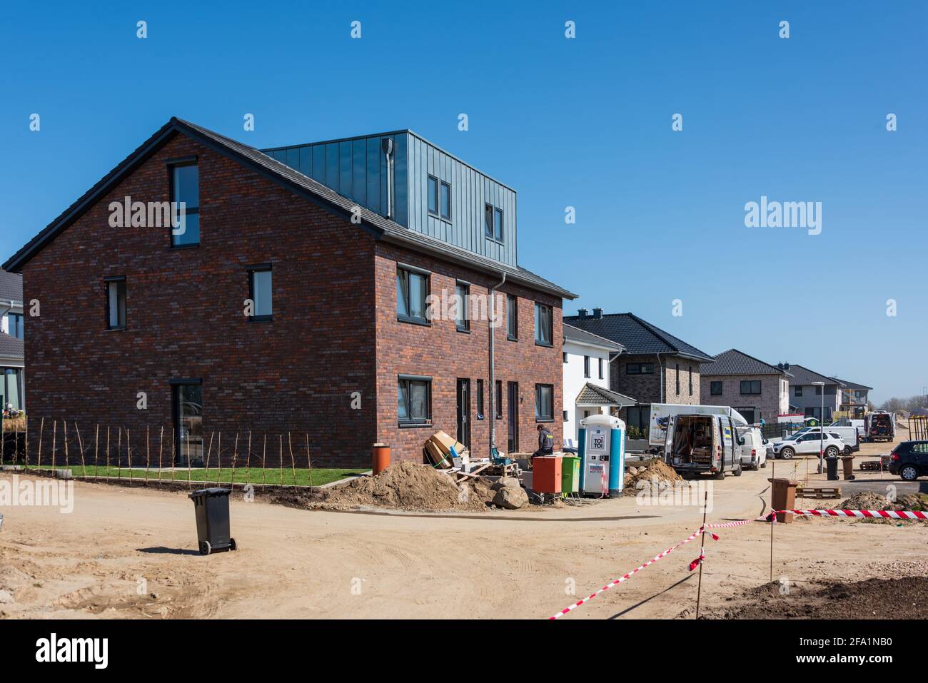 Neubaugebiet für Wohneigentum in einer gemischten Einfamilien- und Mehrfamilienhaus Variante Stock Photo