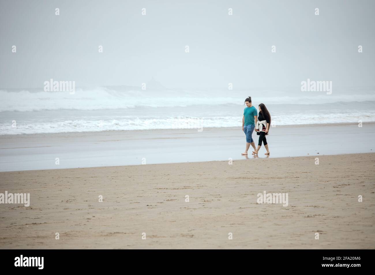 Girl guy holding hands walking hi-res stock photography and images - Alamy
