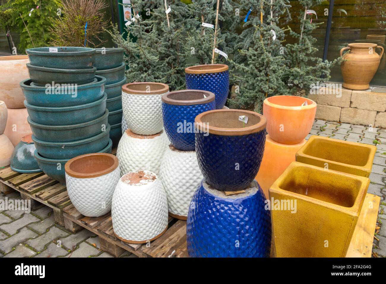 Flowerpots and various containers for sale in the garden centre Stock Photo