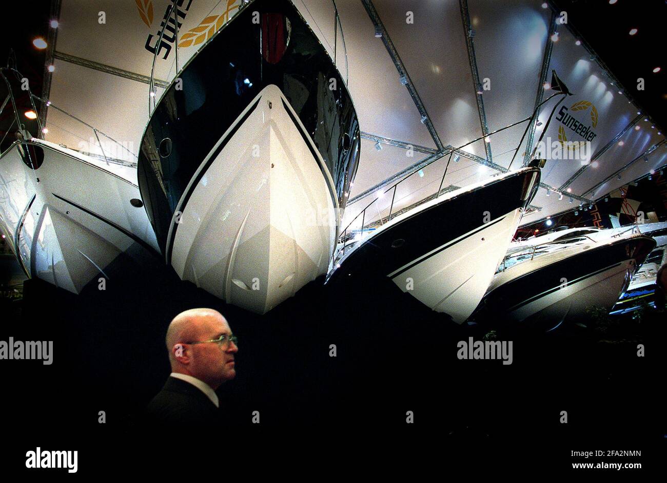 LUXURY CRUSIERS AT THE EARLS CT BOAT SHOW Stock Photo Alamy