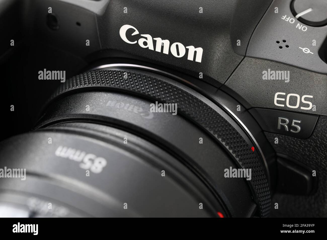 Page 3 - Canon Camera High Resolution Stock Photography and Images - Alamy