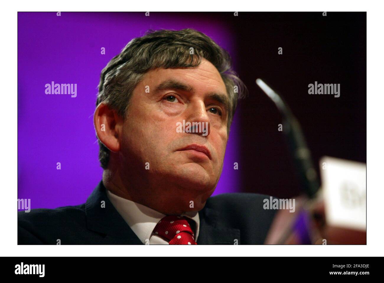 Tony blair cabinet launch manifesto hi-res stock photography and images