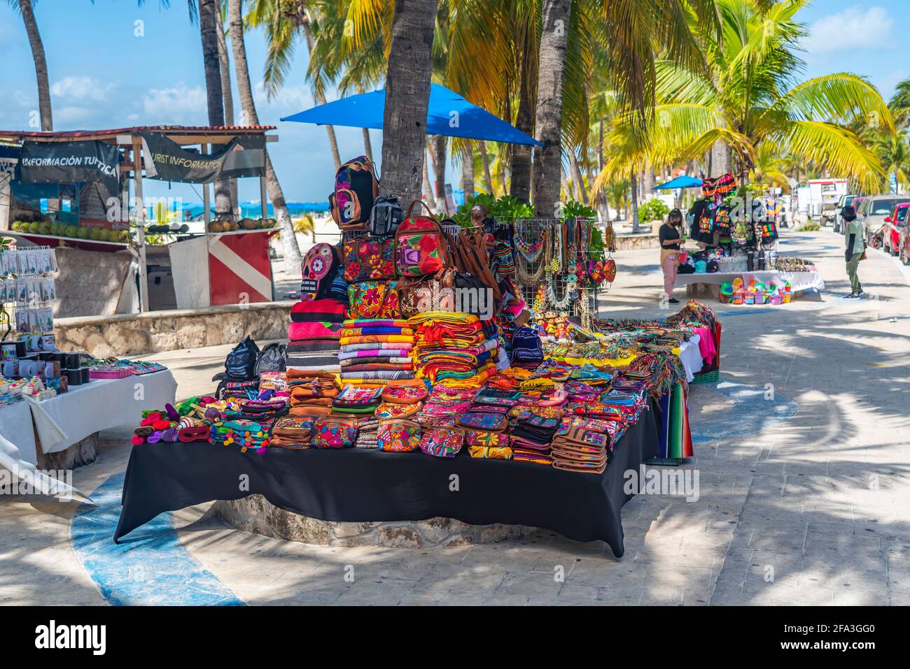 Souvenir shop in cancun mexico hires stock photography and images Alamy