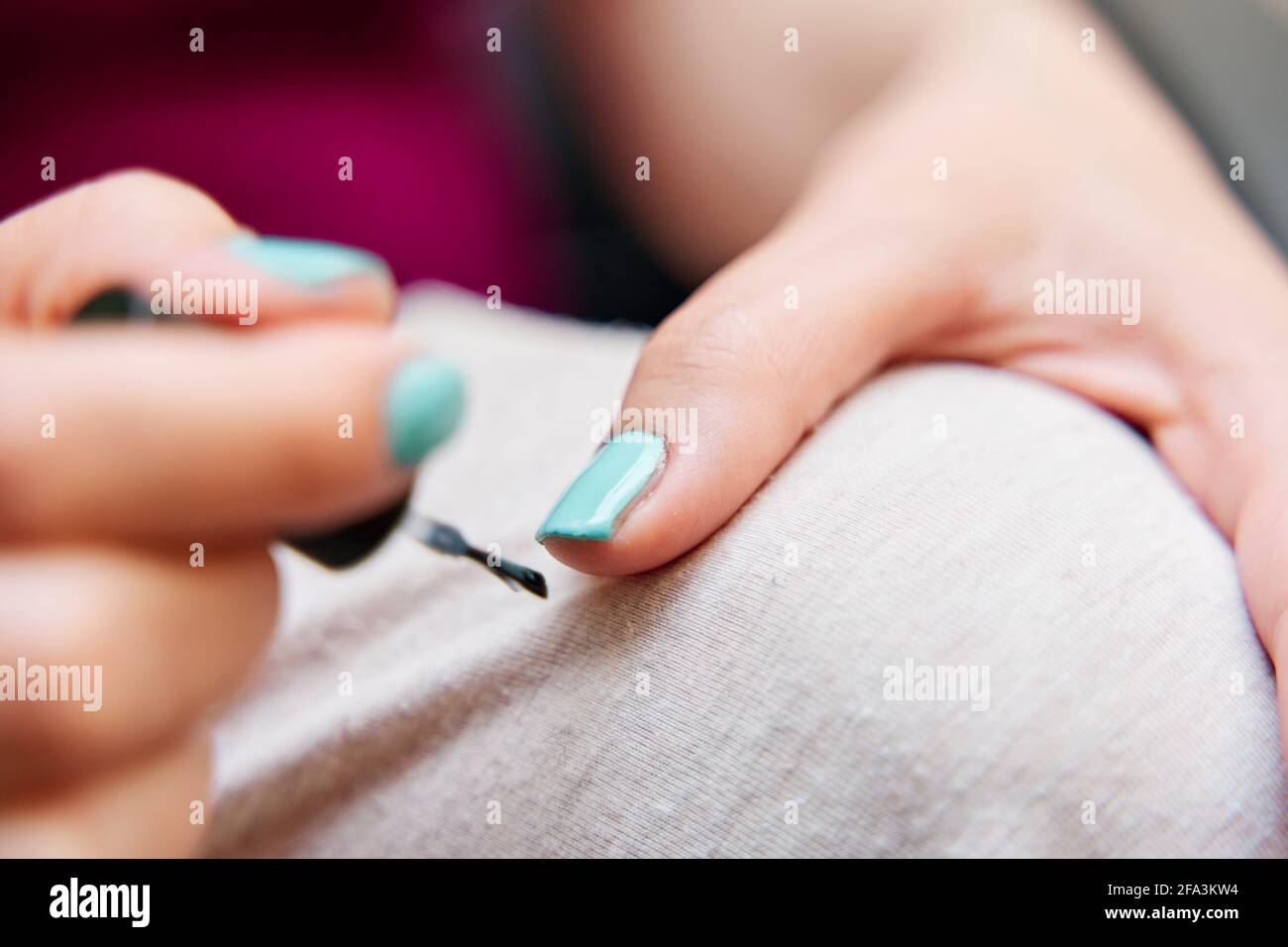 Green fingernail polish hi-res stock photography and images - Alamy Green fingernail polish hi-res stock photography and images - Alamy