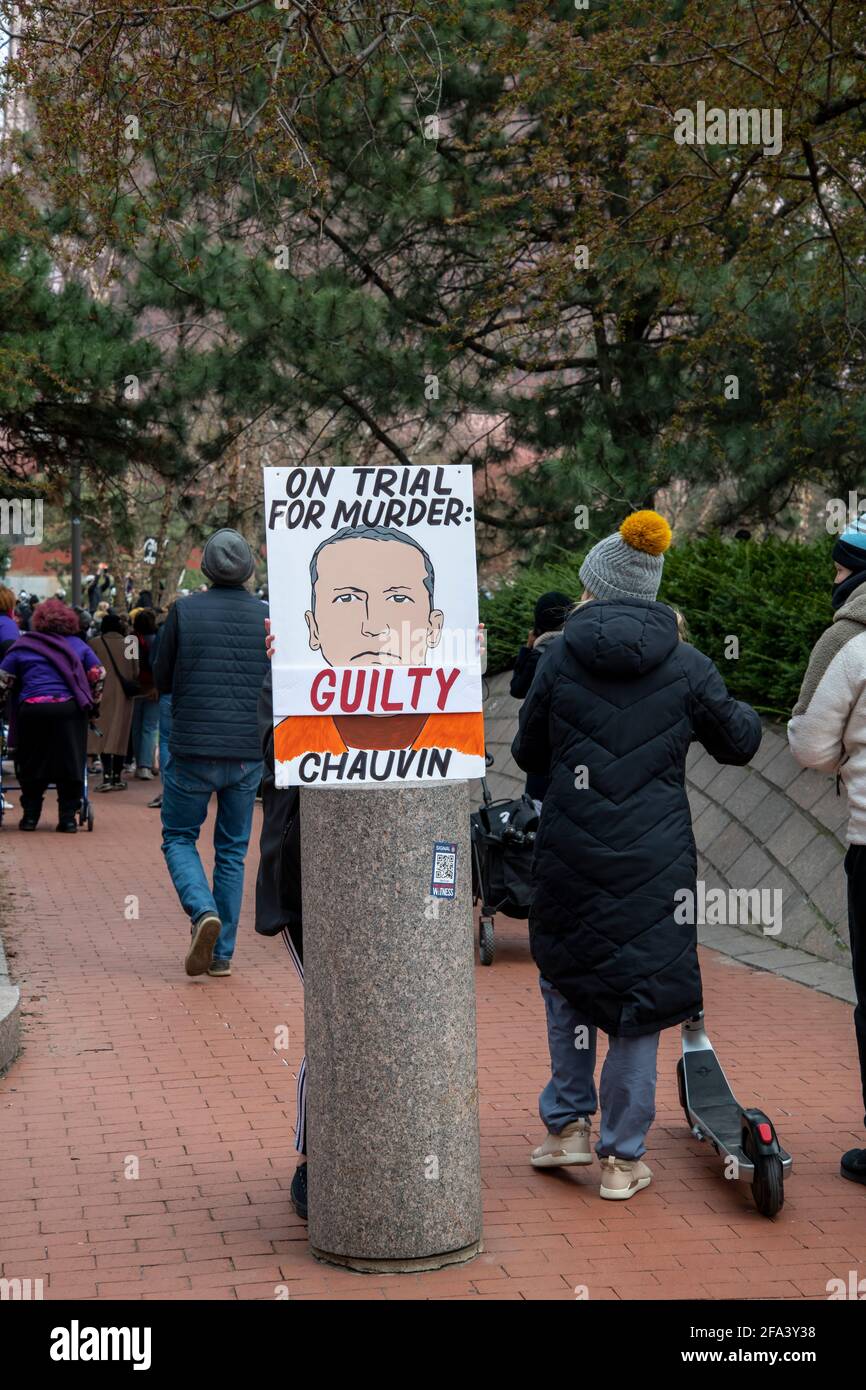 Minneapolis, Minnesota.   People gather at the government center to wait for the verdict in the trial of Derek Chauvin for the killing of George Floyd Stock Photo