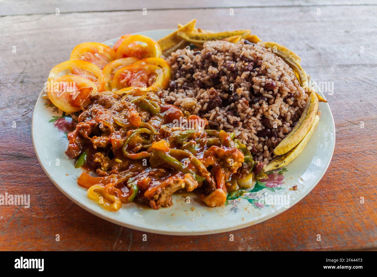 Nicaragua Rice Meal in Nicaragua. Rice and beans, bananas vegetables Stock Photo - Alamy