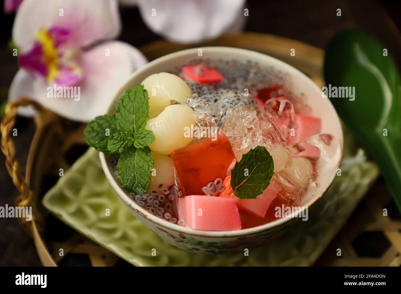 The process of making jelly from natural fruits. Heated fresh citrus fruit  juice with sugar and agar Stock Photo - Alamy