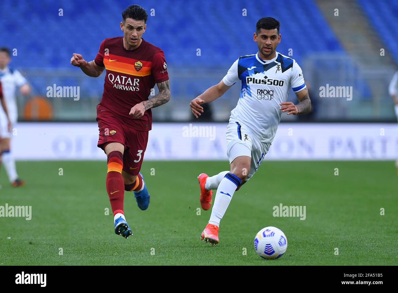 The Player Of Atalanta Cristian Romero And The Player Of Roma Roger Ibanez During The Match As Roma Atalanta Bergamasca Calcio At The Stadio Olimpico Rome Italy 22 April 21 Photo By Massimo The Player Of Atalanta Cristian Romero And The Player Of Roma Roger Ibanez During The Match As Roma Atalanta Bergamasca Calcio At The Stadio Olimpico Rome Italy 22 April 21 Photo By Massimo