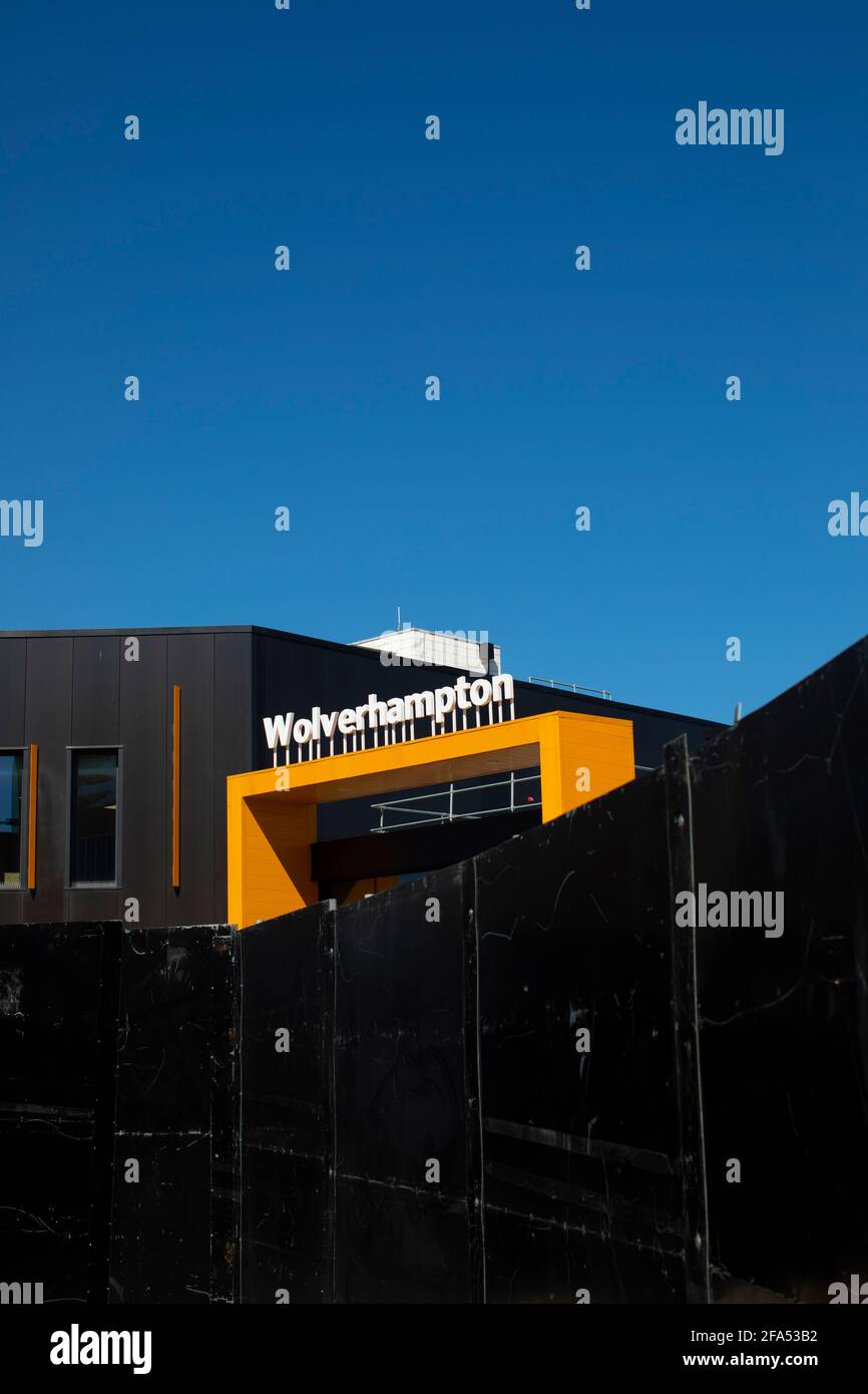 Thecity of Wolverhampton in the West Midlands showing the new railway station building Stock Photo