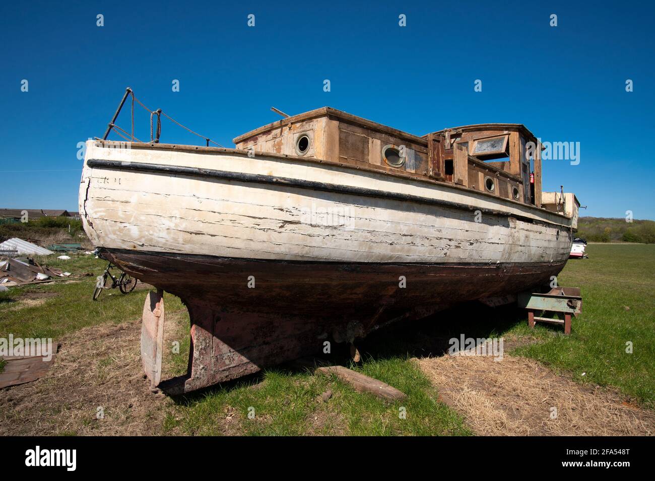 Boat salvage yards deals