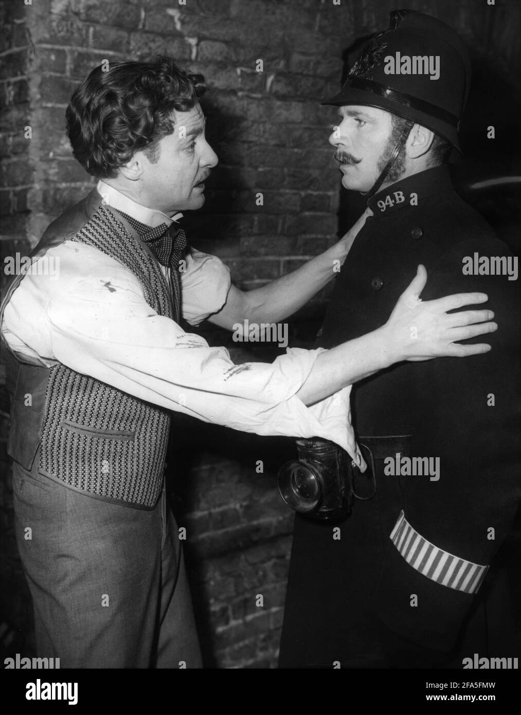 The magic box 1951 robert donat Black and White Stock Photos & Images ...