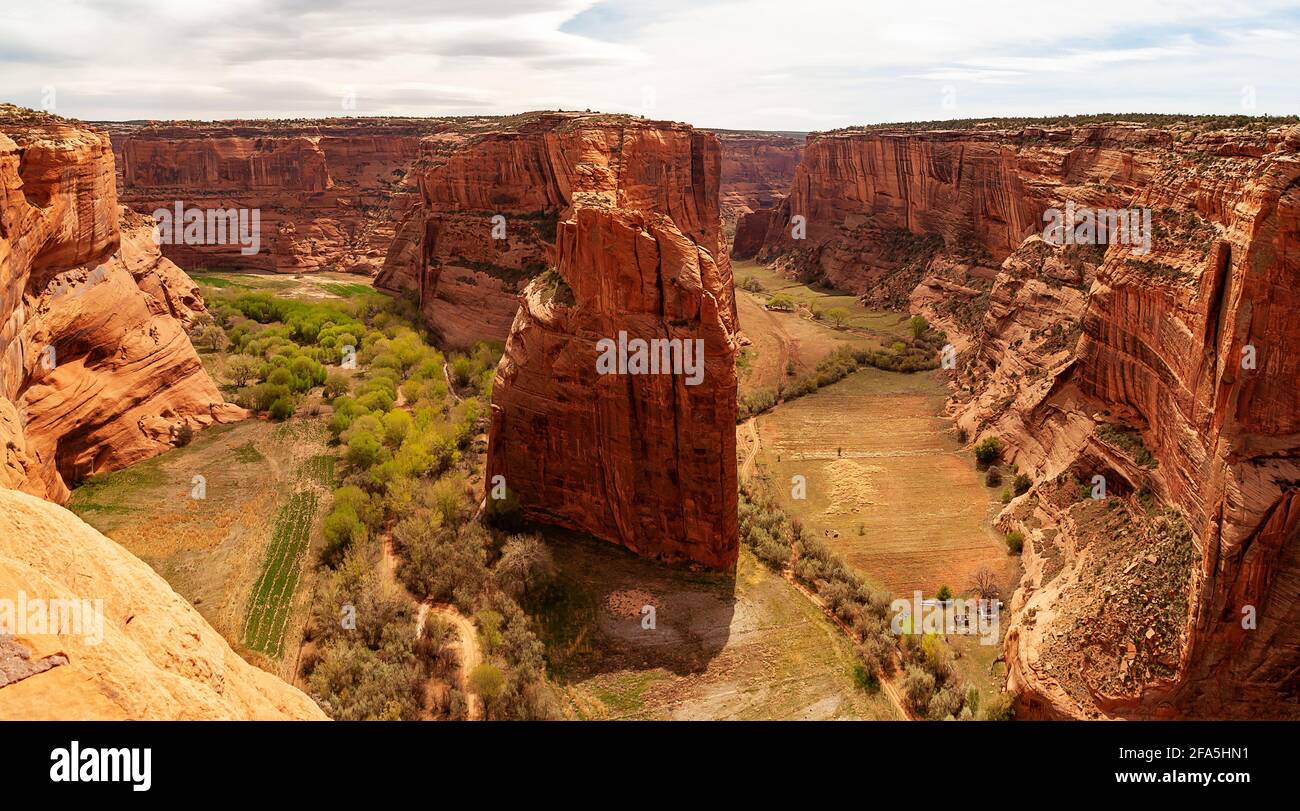 Canyon de Chelly NM is a scenic park located near the town of Chinle in eastern Arizona, United States Stock Photo
